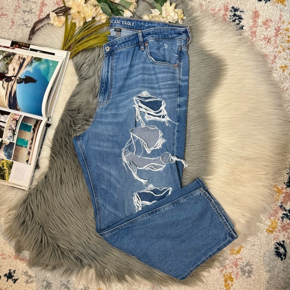 NEW American Eagle Women’s Distressed Medium Wash V Front Mom Jeans Sz 20 - Picture 11 of 11